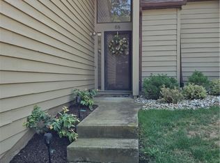 68 Starboard Cir, Akron, OH 44319