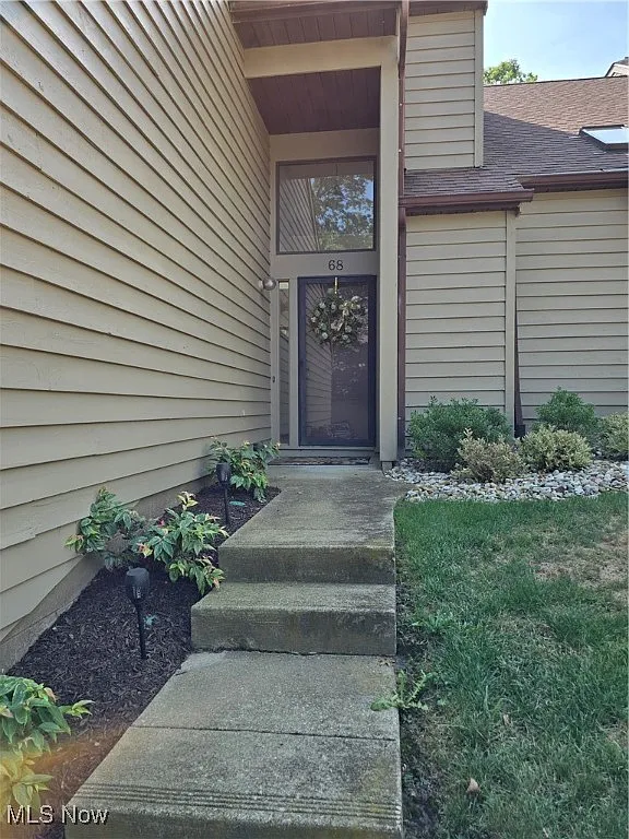 68 Starboard Cir photo 1
