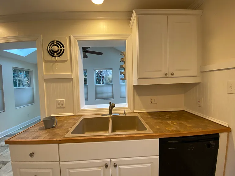 114 W Union St — Photo 10