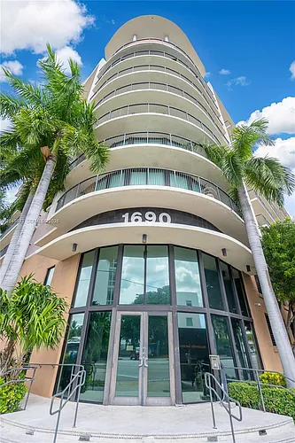 1690 SW 27th Ave #608 Photo 1