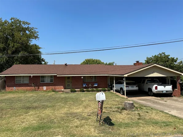 1018 E 7th St, Sulphur, OK 73086