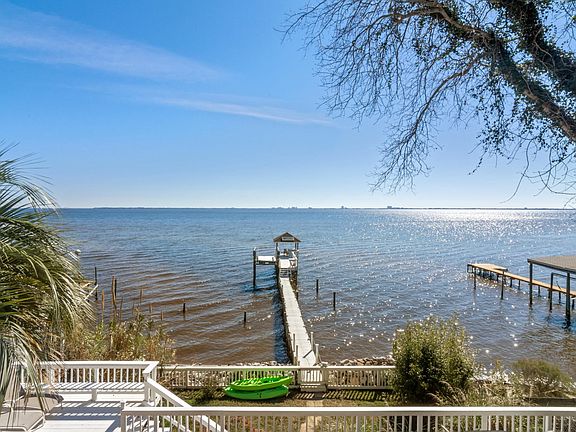 6 Nimrod Cir-23
