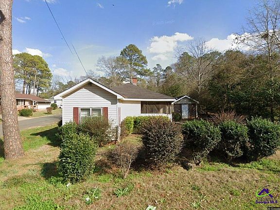 3rd image of 433 Mayo St