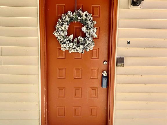 2nd image of 6816 Cottage Grove Ln APT D