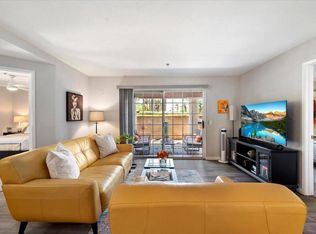 2700 Lawrence Crossley Rd UNIT 10, Palm Springs, CA 92264