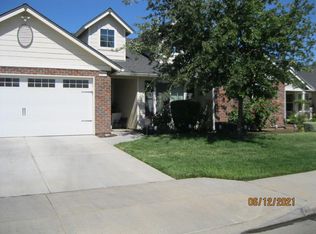 3077 N Apricot Ave, Fresno, CA