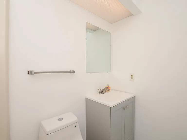 8 Lake Vista Trl #205 — Photo 8
