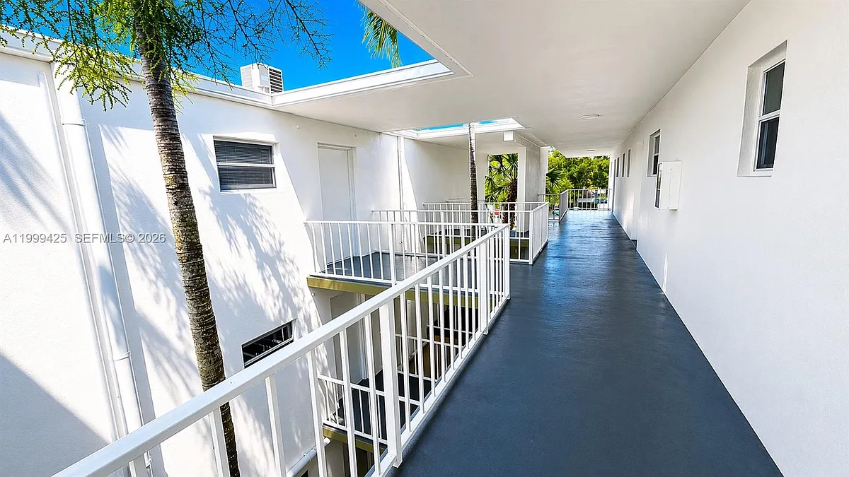 Building Photo - 4255 N University Dr #308