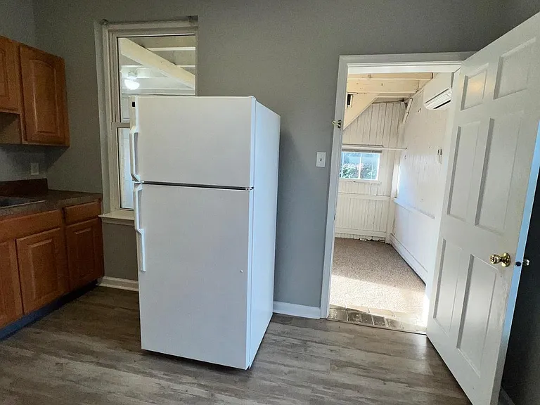 129 W Miner St #6 — Photo 12