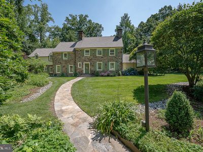 210 Curwen Rd, Bryn Mawr, PA, 19010