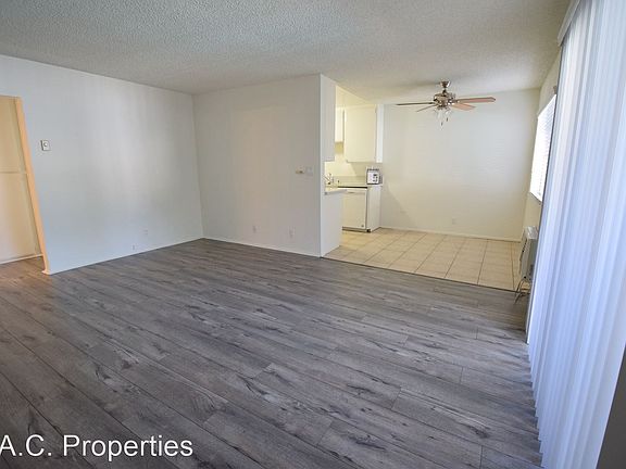 2nd image of 6115 Whitsett Ave APT 114
