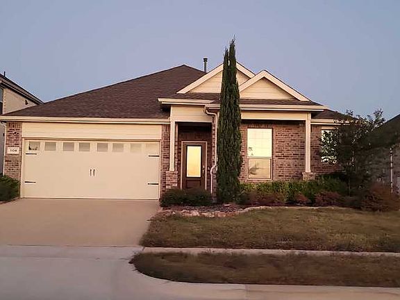 2nd image of 1104 Garden Grove Ln