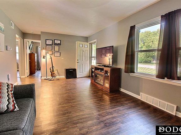 2nd image of 325 Prospect Ave