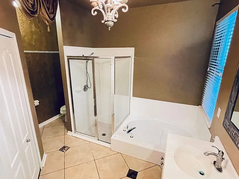 500 Lakescape Ct — Photo 15