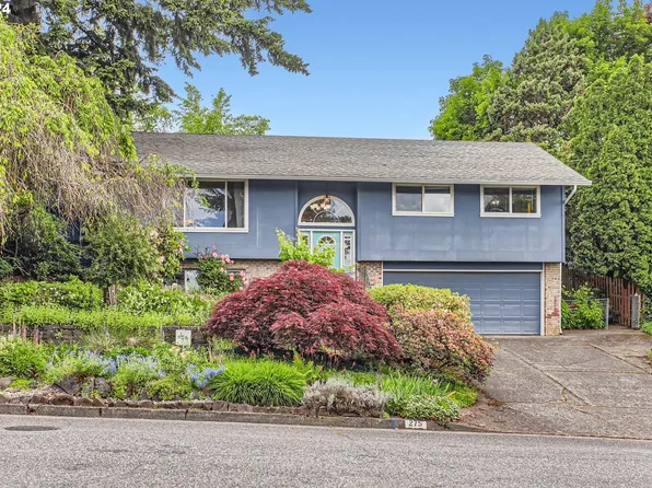275 NE 22nd St, Gresham, OR 97030