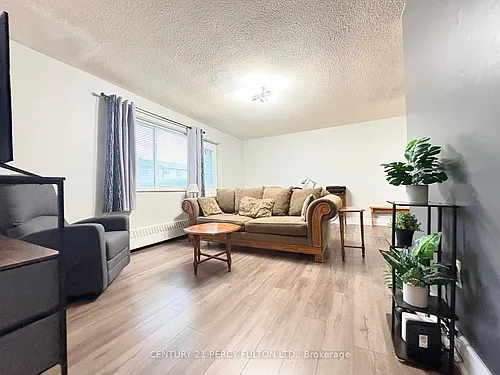 936 Glen St #106 Photo 1