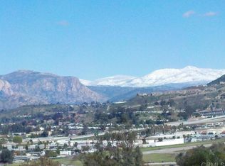 2758 Windmill View Rd, El Cajon, CA 92020