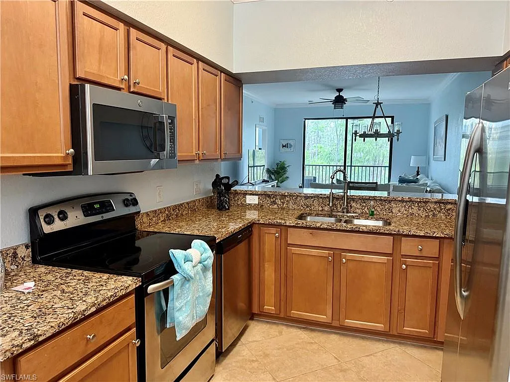 2 bed, 2.0 bath, 1194 sqft, $2,800 — Photo 2