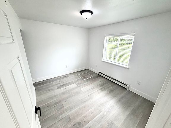 4th image of 1211 Lilac Ln APT A