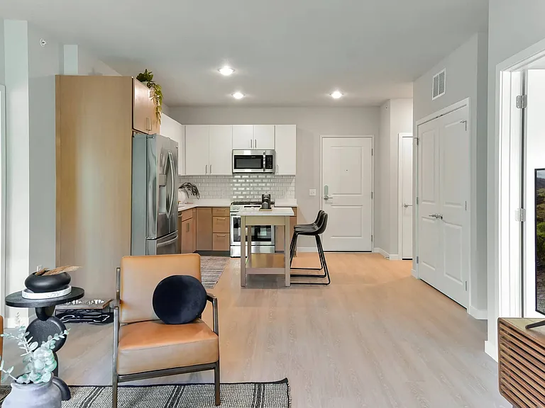 The Aurilla Apartments — Photo 9