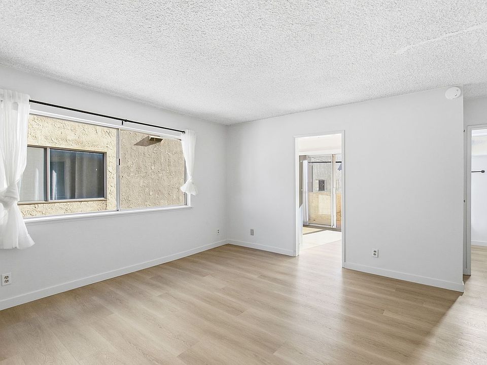 1st image of 1142-1148 9th St #6