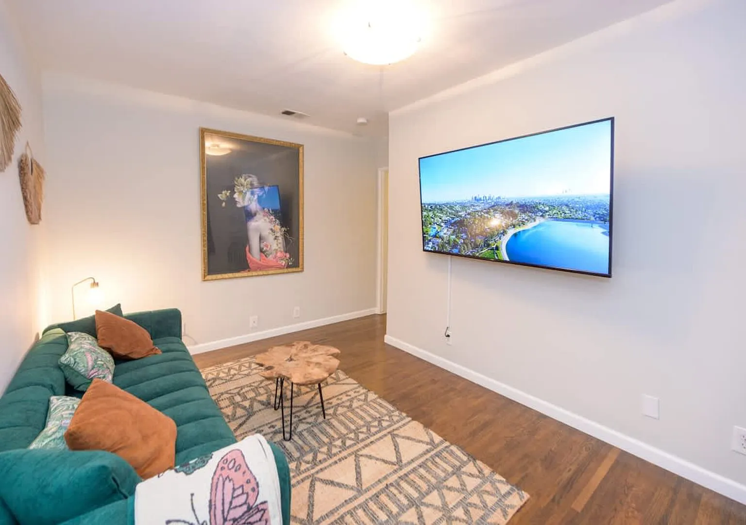 Charming & Cozy 1BD/1BA Guest Suite in Silverlake — Photo 3