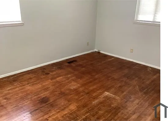 3205 Normandale Dr NW — Photo 2
