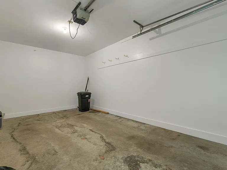 20 Emily Cir — Photo 26