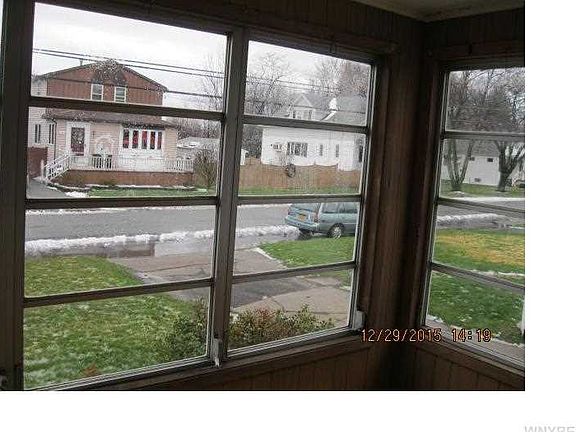 5th image of 58 Greenwood Ave