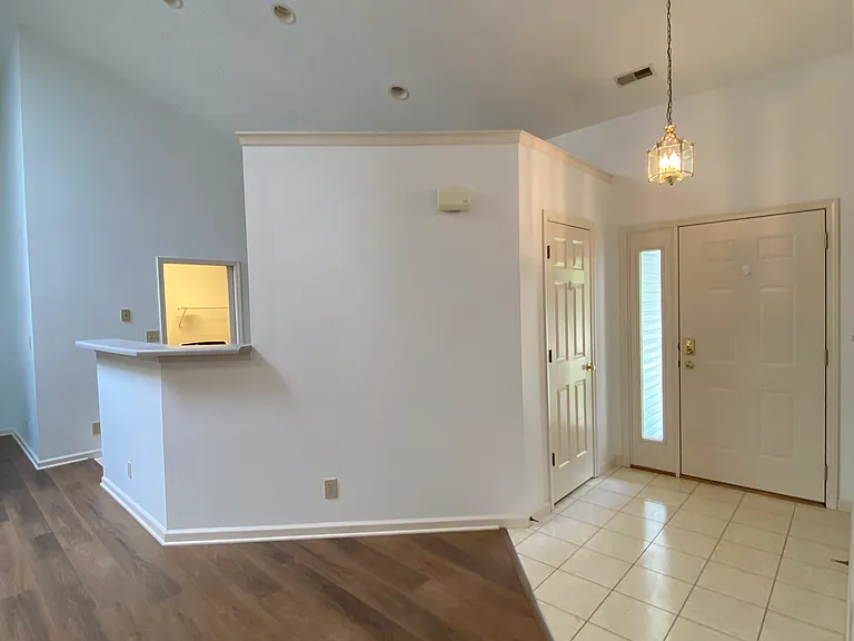 2217 Sandpiper Ct S — Photo 12