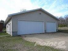 Oversized 3-Car Garage