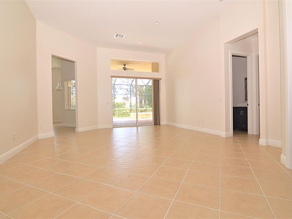 4th image of 9421 Briarcliff Trce