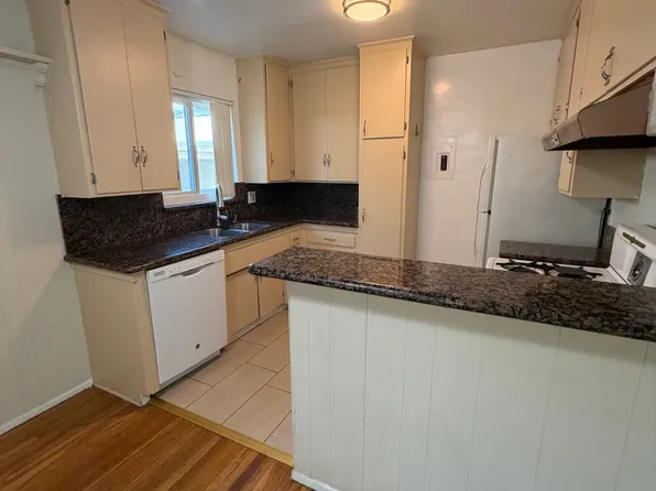 12817 Kling St APT 3, Studio City, CA 91604