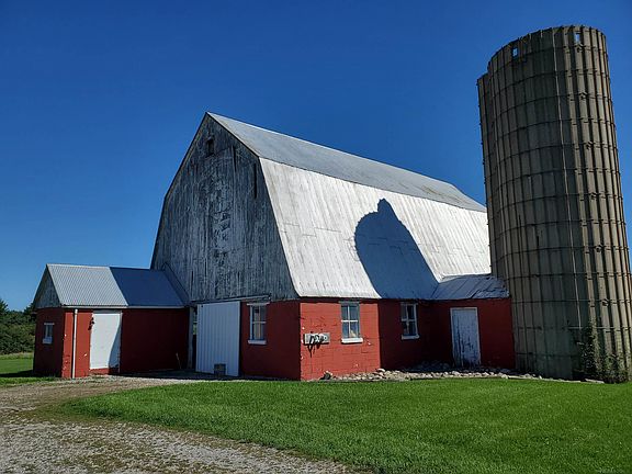 2nd image of 5555 Gardner Line Rd