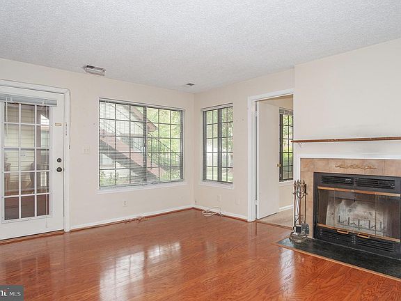 4th image of 6009 Curtier Dr #A