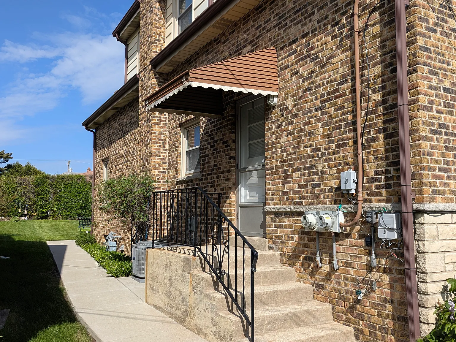 113 Burtis Ave — Photo 3