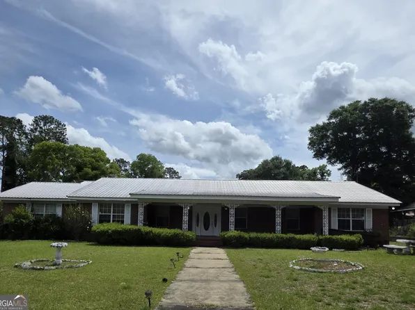 308 S Washington St, Fort Gaines, GA 39851