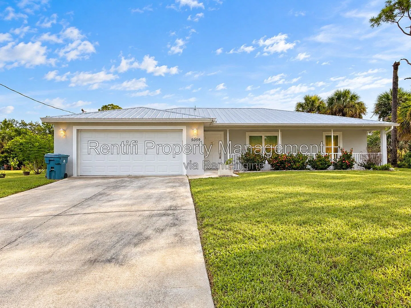 3 bed, 2.0 bath, 1494 sqft, $2,100 — Photo 1