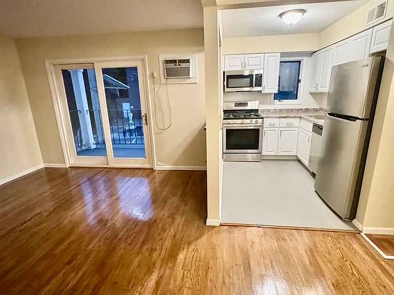 349 Gorge Rd #3 — Photo 4