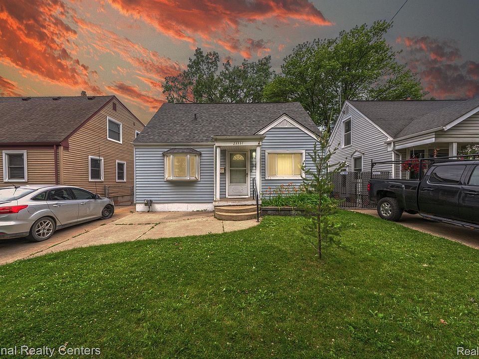 1st image of 23337 Cayuga Ave