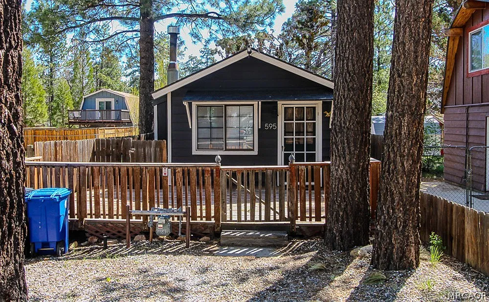 2 bed, 1.0 bath, 588 sqft, $1,500 — Photo 1