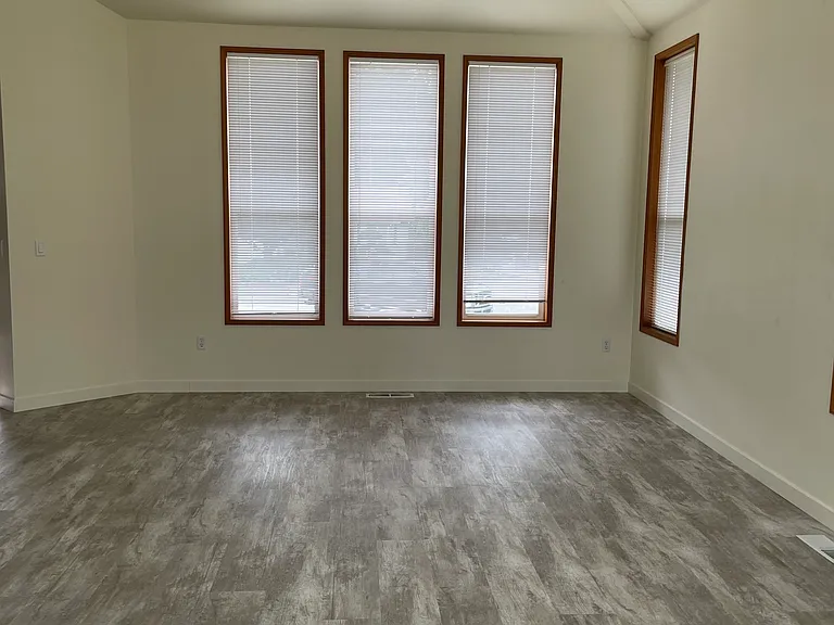 9532 Corvette Ct NE — Photo 8