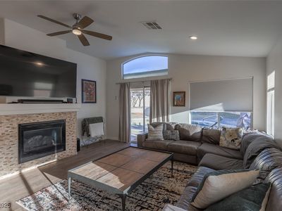 2044 Glorieta Ln, Las Vegas, NV, 89134