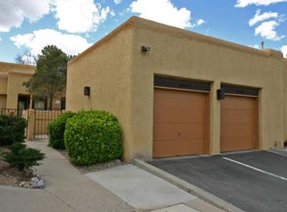 6452 Monte Serrano NE, Albuquerque, NM 87111