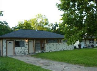 5935 Belneath St, Houston, TX 77033