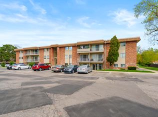 742 W Kilgore Rd APT 307, Kalamazoo, MI 49008