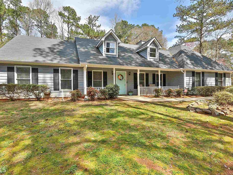 1st image of 40 Helena Ct