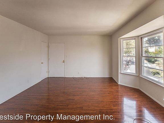 4th image of 241 3rd Ave