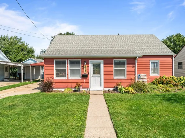 420 E Hitt St, Mount Morris, IL 61054