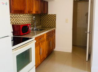 1065 N Atlantic Ave APT 13, Daytona Beach, FL 32118